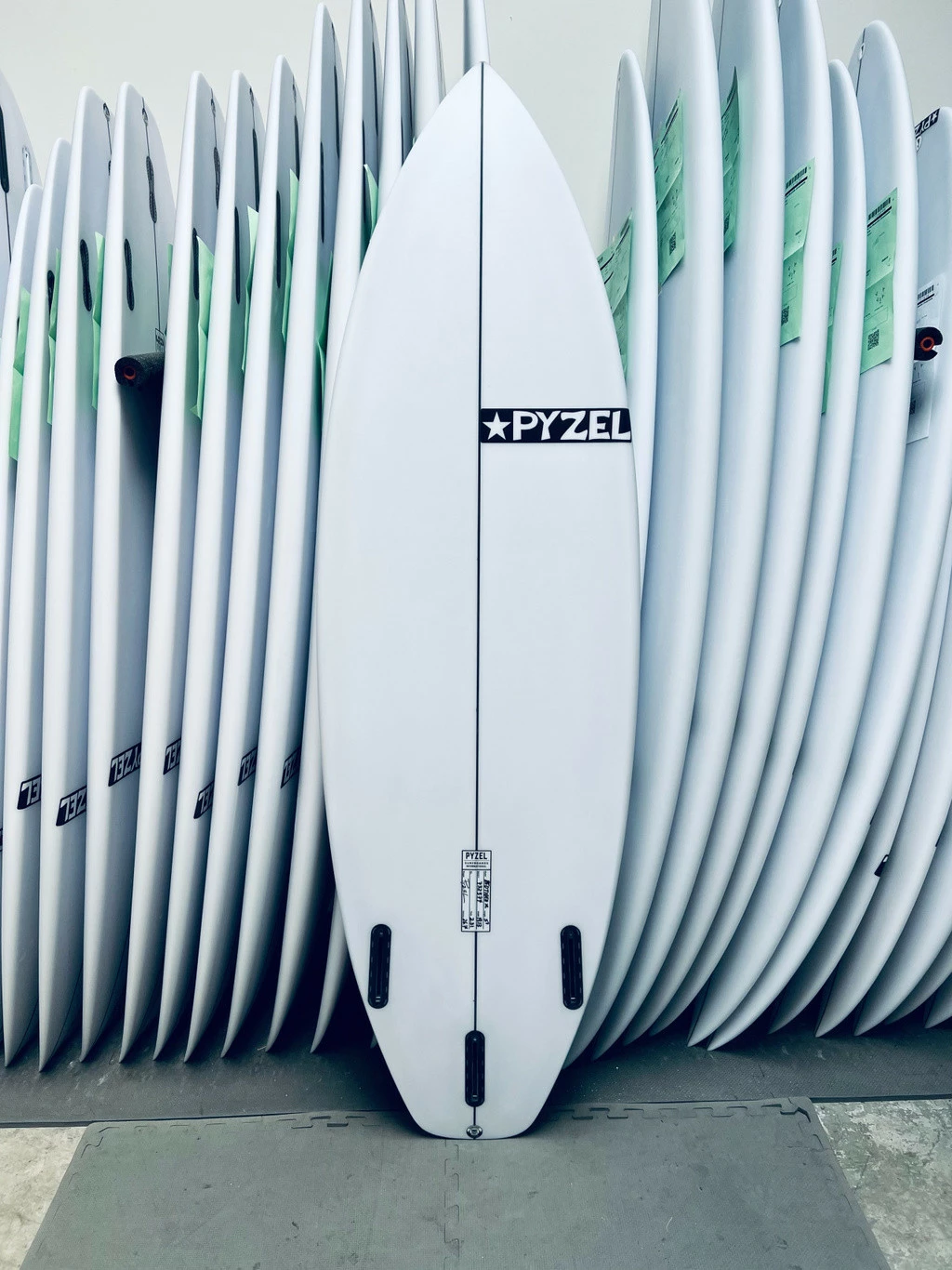 Red Tiger XL 5'6" 4 Red Tiger XL 5'6" - Image 2